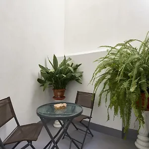 Los Arilos De Granada